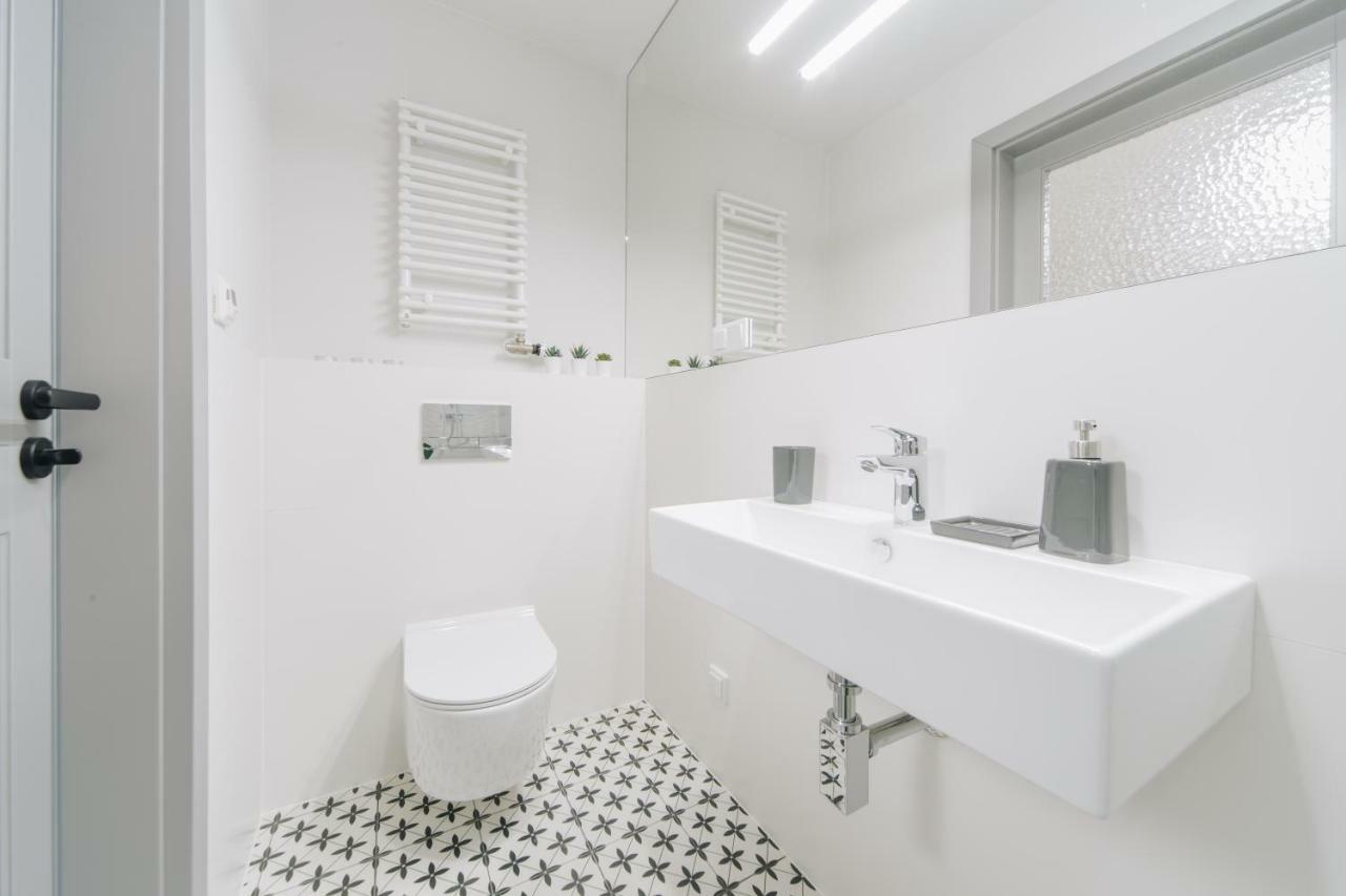 M5 Main Square Stylish One Bedroom Krasków Eksteriør bilde